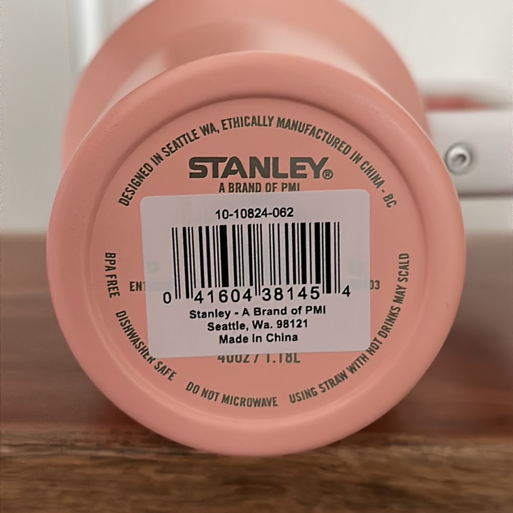 Stanley 40oz Tumbler - Picture 6 of 7